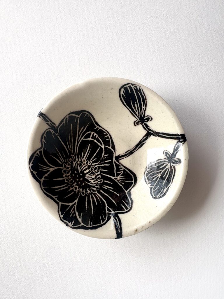 Sgraffito Floral - Black